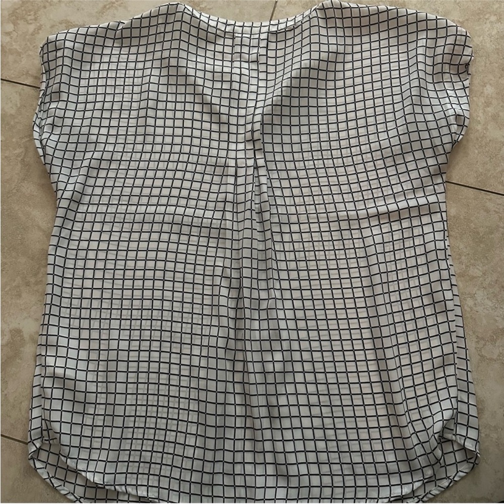 Checkered blouse - Picture 6 of 6